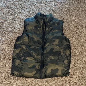 Old Navy Green Camouflage Kids Vest